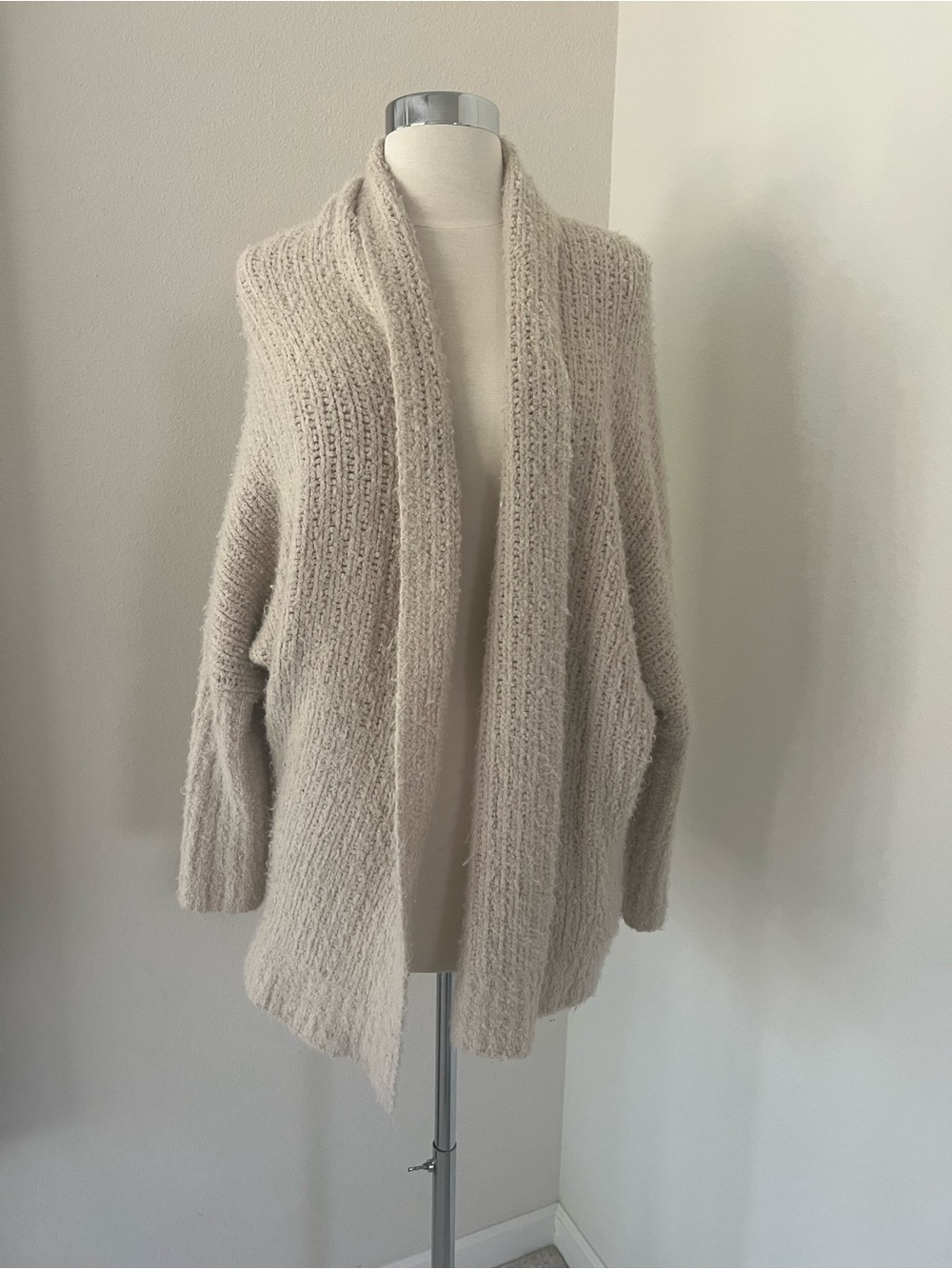 Anthropologie Sleeping on Snow Cozy Cream‎ Knit Cocoon Cardigan Sweater XSP